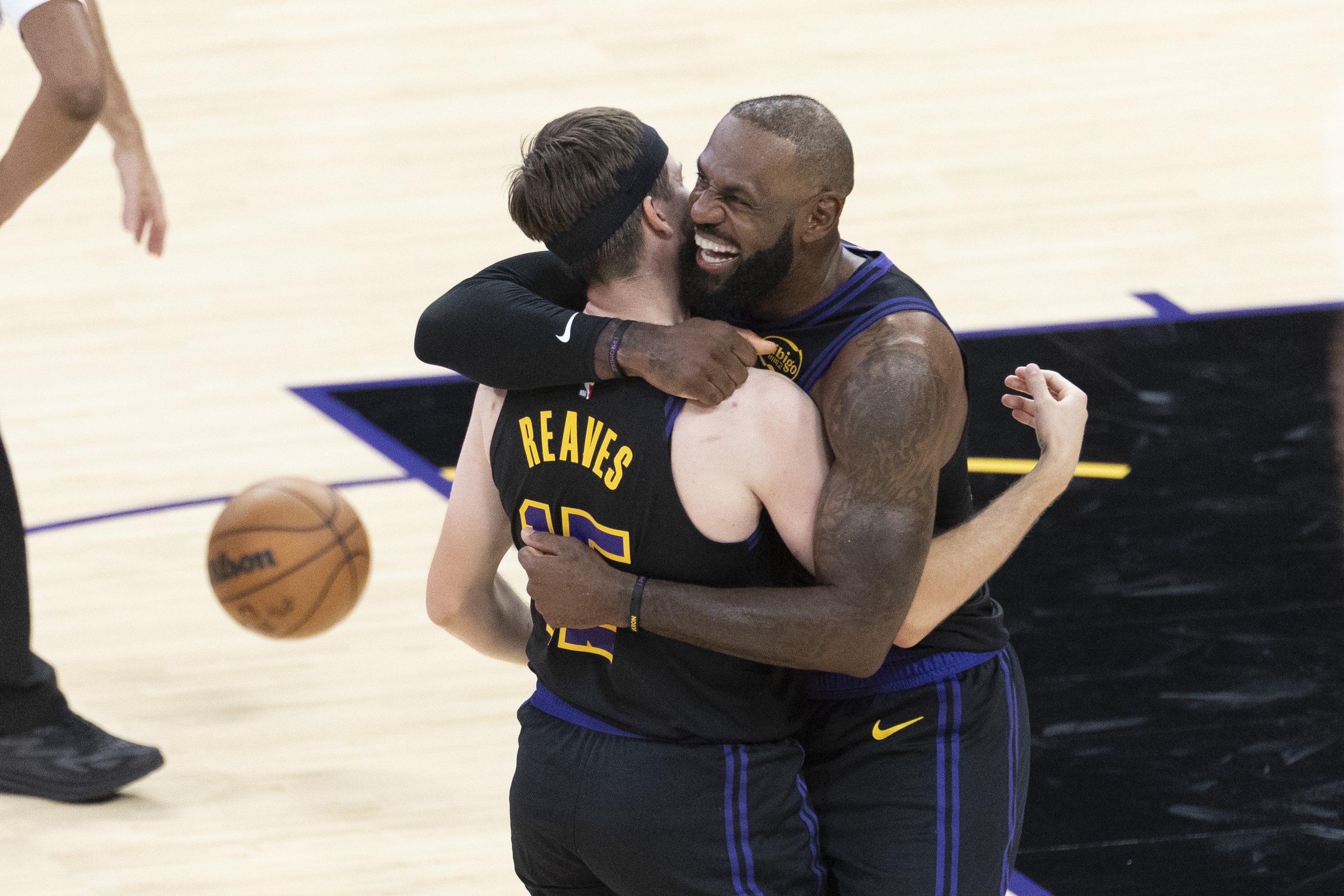 世界杯手机高清观看平台-皮尔斯：富保罗用里夫斯换JJJ的言论或影响湖人更衣室 也许是策略